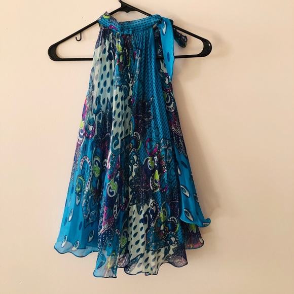 Beautiful blouse - Picture 3 of 3